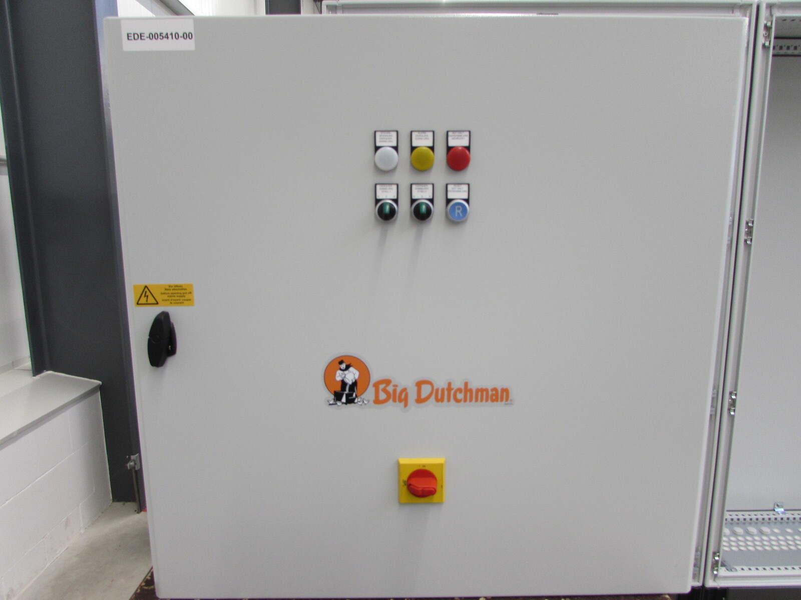 Control cabinet egg cross colection house 1+2